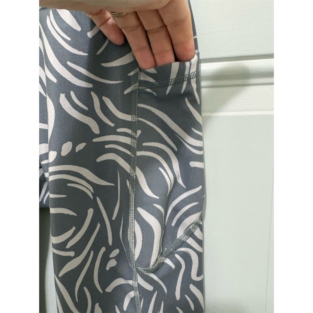 Gilly Hicks Leggings Womens Size S Gray White Abstract Cropped High Rise - Picture 3 of 10